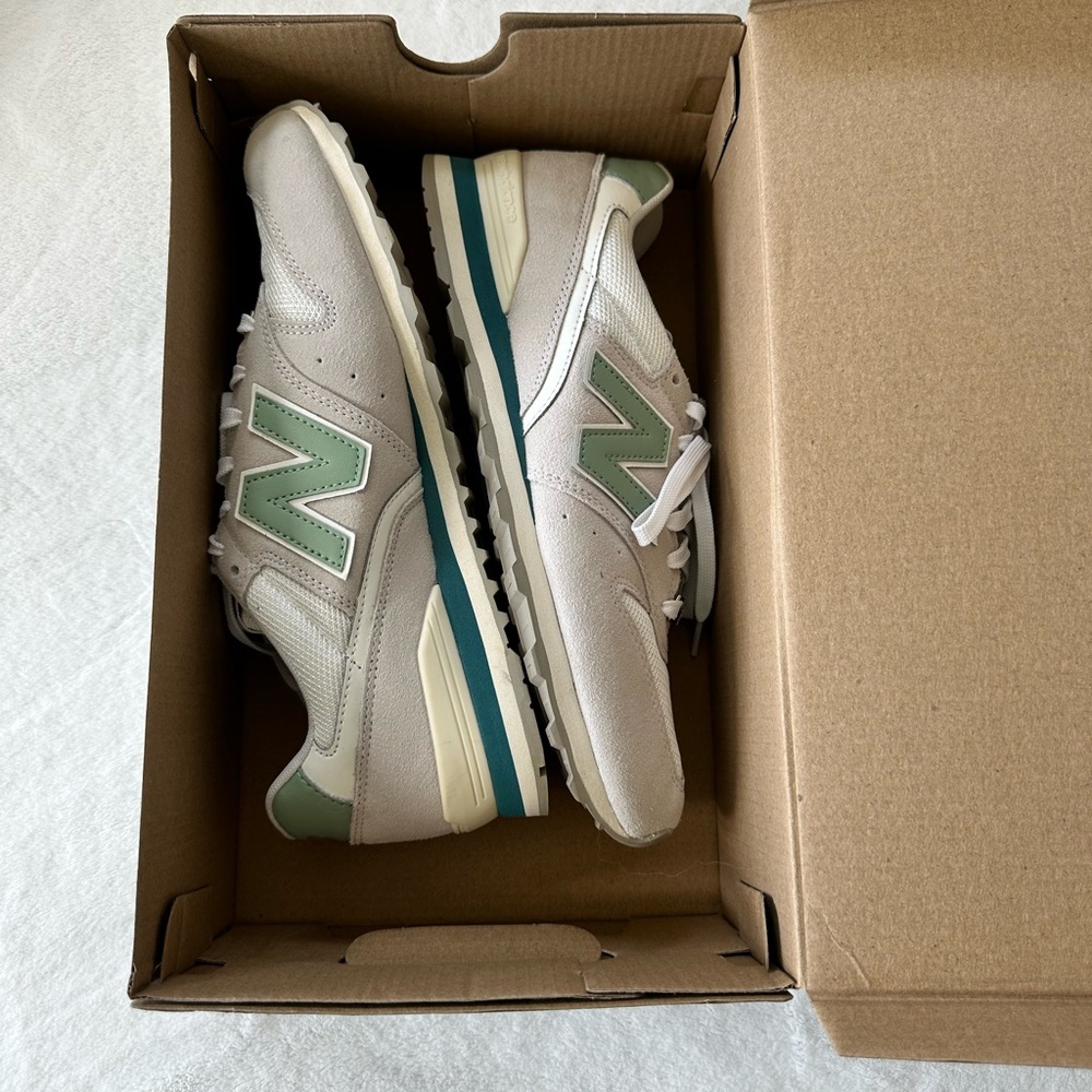 New Balance Women's Classics
